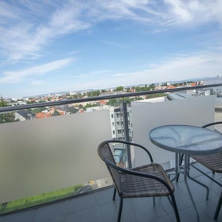 Apartman Centroom Piest'any Exterior photo